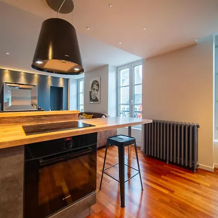Le Grand Duplex - Spacieux - Hyper Centre - Wifi -thegoodbnb Apartmán Cherbourg-en-Cotentin
