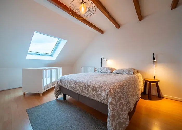 De 80 M2 En Centre-ville Proche Parking Gratuit Apartamento